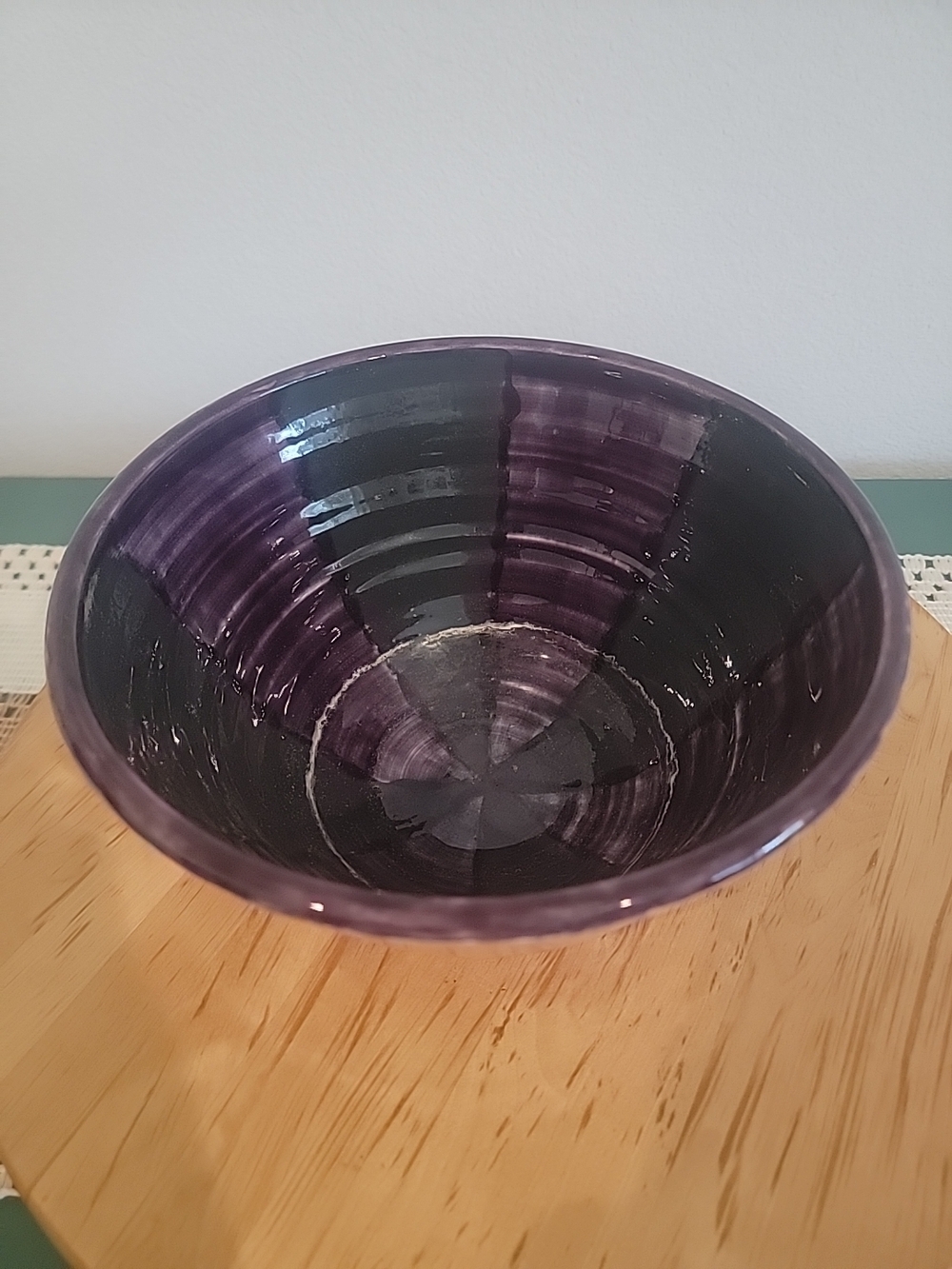Studio Art Pottery Glazed Decorative Bowl Signed Cream Color w/ Mauve Triangles - Picture 3 of 10